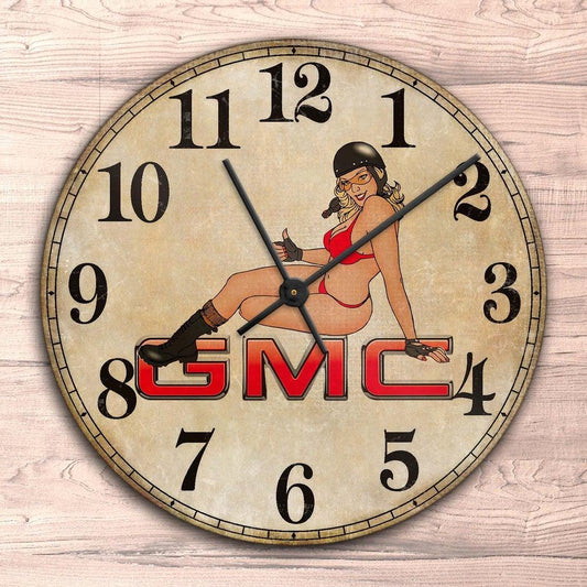 GMC Pin-Up Vintage Vægur Rundt-Clock-GMC-Garage Culture Shop- garage - man cave - merchandise