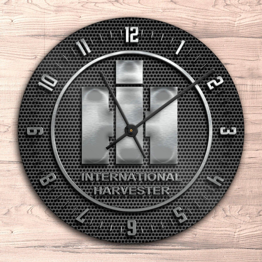 International Harvester Vægur Rundt-Clock-International Harvester-Garage Culture Shop- garage - man cave - merchandise