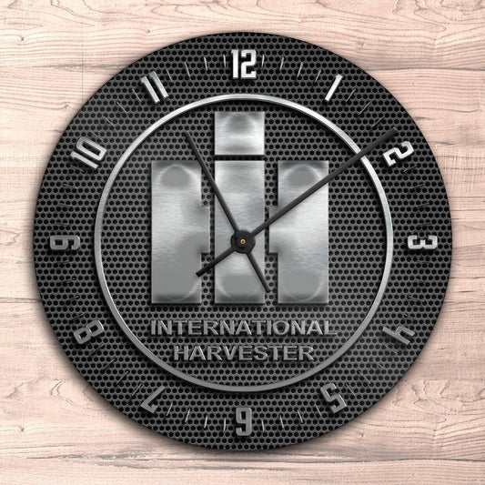 International Harvester Vægur Rundt-Clock-International Harvester-Garage Culture Shop- garage - man cave - merchandise