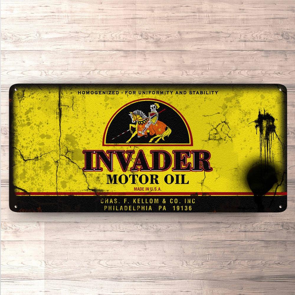 Invader Motor Oil Vintage 30x60cm Skilt-Skilte-Motoroil-Garage Culture Shop- garage - man cave - merchandise