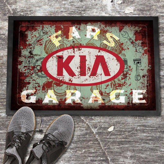 Kia Fars Garage Vintage Dørmåtte-Dørmåtte-Kia-Garage Culture Shop- garage - man cave - merchandise