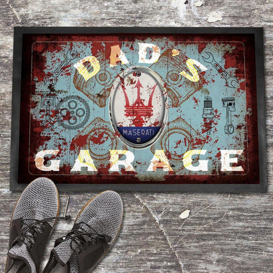 Maserati Dads Garage Vintage Dørmåtte-Dørmåtte-Maserati-Garage Culture Shop- garage - man cave - merchandise