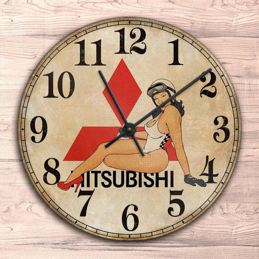 Mitsubishi Pin-Up Vintage Vægur Rundt-Clock-Mitsubishi-Garage Culture Shop- garage - man cave - merchandise