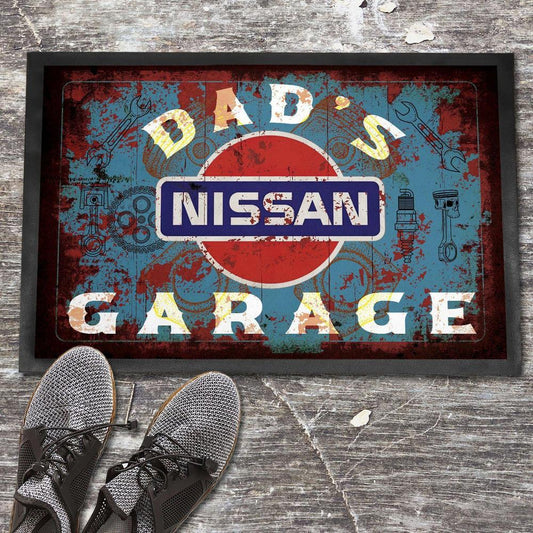 Nissan Dads Garage Vintage Dørmåtte-Dørmåtte-Nissan-Garage Culture Shop- garage - man cave - merchandise
