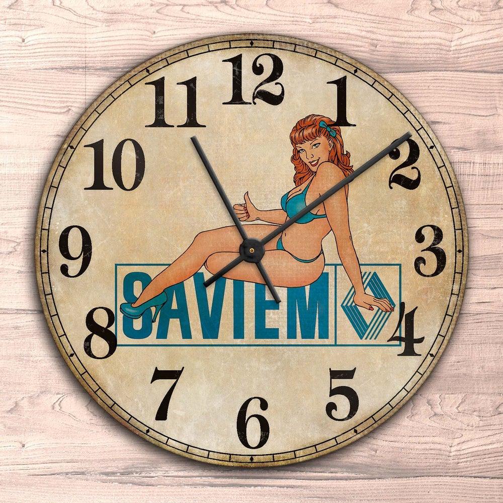 Saviem Pin-Up Vintage Vægur Rundt-Clock-Saviem-Garage Culture Shop- garage - man cave - merchandise