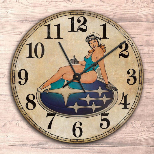 Subaru Pin-Up Vintage Vægur Rundt-Clock-Subaru-Garage Culture Shop- garage - man cave - merchandise