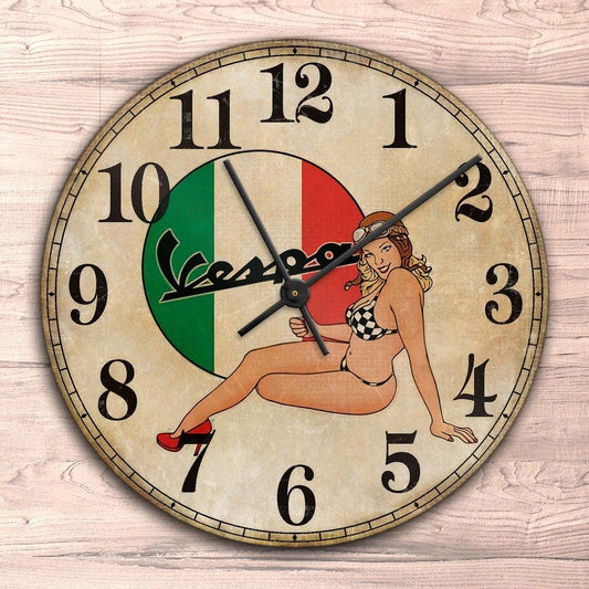 Vespa Pin-Up Vintage Vægur Rundt-Clock-Vespa-Garage Culture Shop- garage - man cave - merchandise